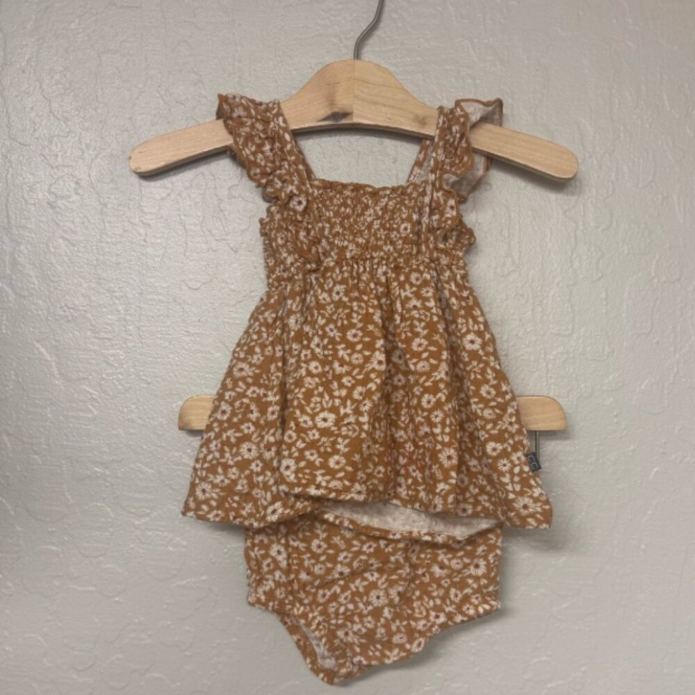 $15 ADD ON modern moments floral top and bloomers 0-3M Zara Jamie Kay Baby Gap